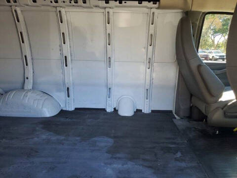 2023 Chevrolet Express 2500