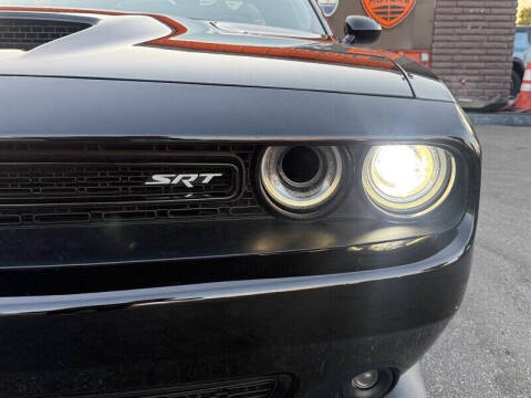 2016 Dodge Challenger SRT 392