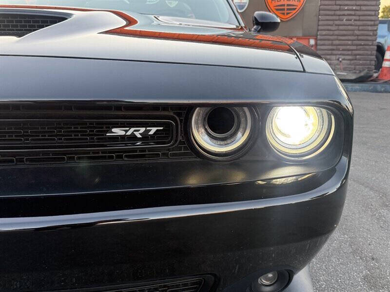 2016 Dodge Challenger SRT 392