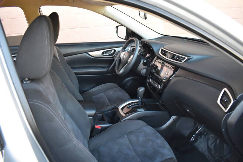 2015 Nissan Rogue SV