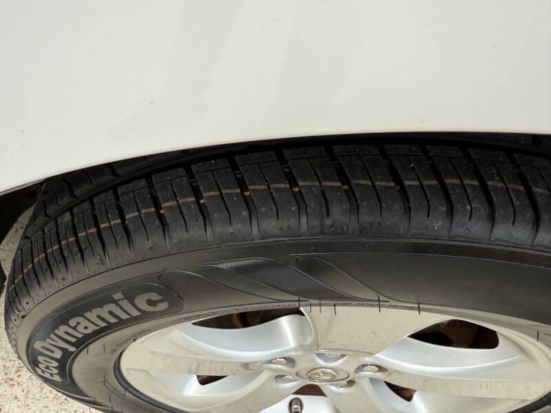 2017 Toyota Sienna LE 8-Passenger