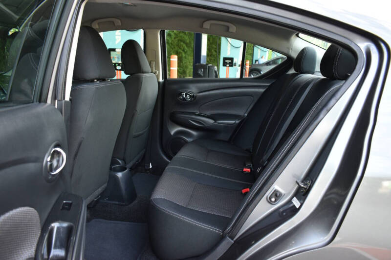 2017 Nissan Versa 1.6 SV