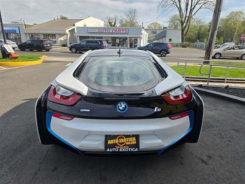2016 BMW i8