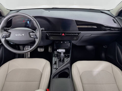 2023 Kia Niro EX Touring