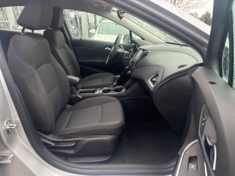 2018 Chevrolet Cruze LT Auto