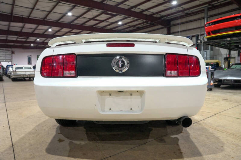 2005 Ford Mustang V6 Premium