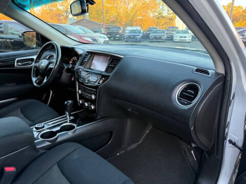 2017 Nissan Pathfinder S