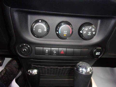 2017 Jeep Wrangler Willys Wheeler
