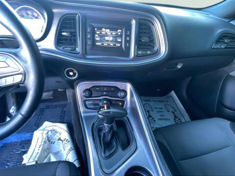 2015 Dodge Challenger SXT