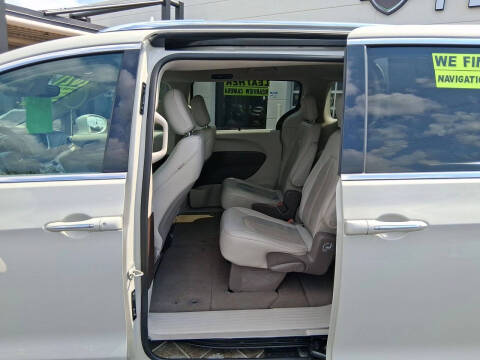 2021 Chrysler Pacifica Touring L