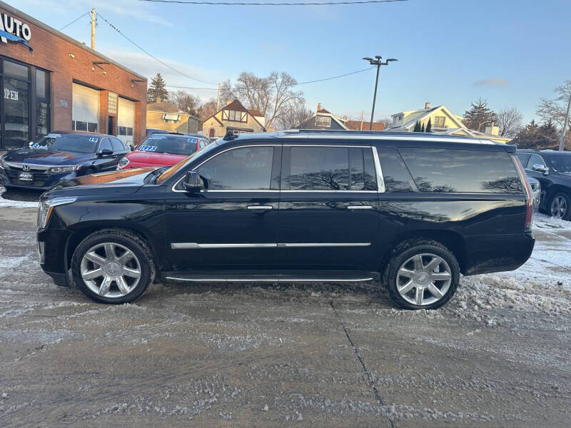 2016 Cadillac Escalade ESV Luxury Collection