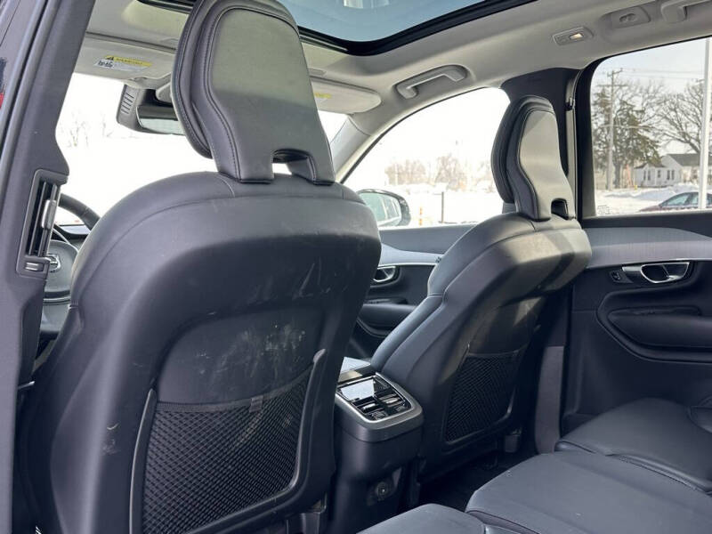 2023 Volvo XC90 B5 Core