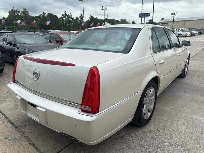 2011 Cadillac DTS Premium Collection