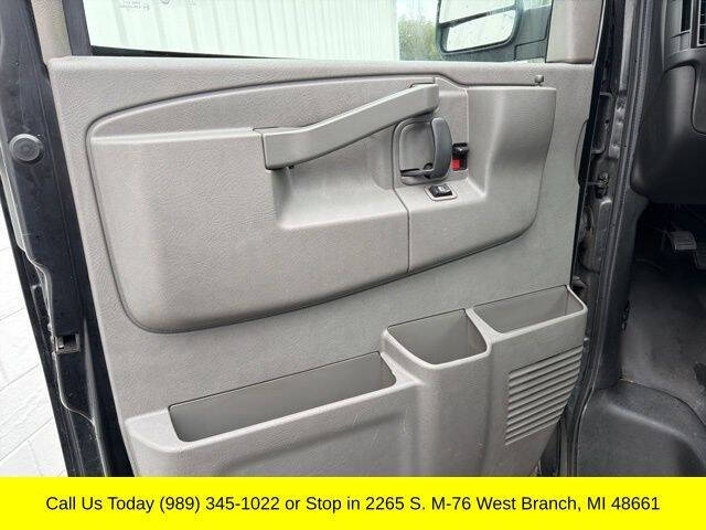 2022 GMC Savana 2500