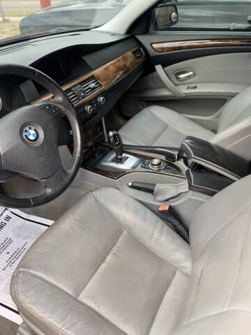 2010 BMW 5 Series 528i