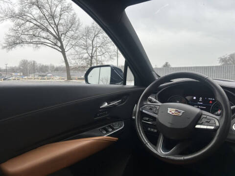 2020 Cadillac XT4 Premium Luxury