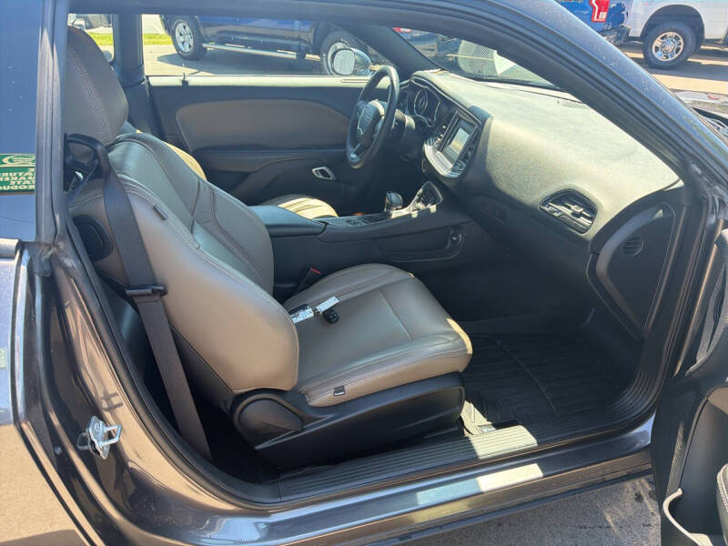 2015 Dodge Challenger SXT