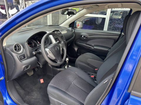2016 Nissan Versa 1.6 SV