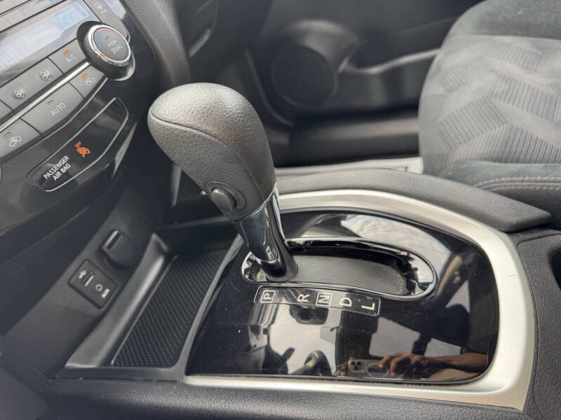 2015 Nissan Rogue