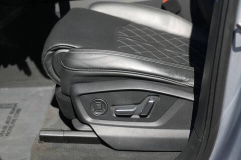 2022 Audi SQ7 4.0T quattro Premium Plus