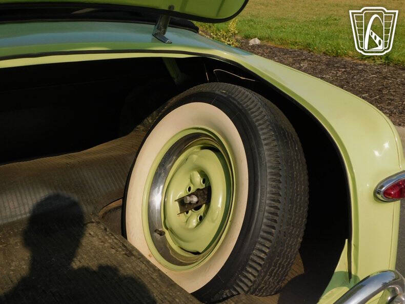 1950 Ford Deluxe