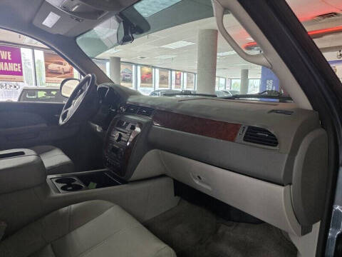2011 Chevrolet Avalanche LT