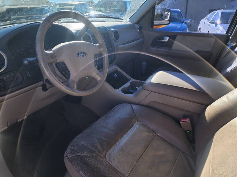 2004 Ford Expedition Eddie Bauer