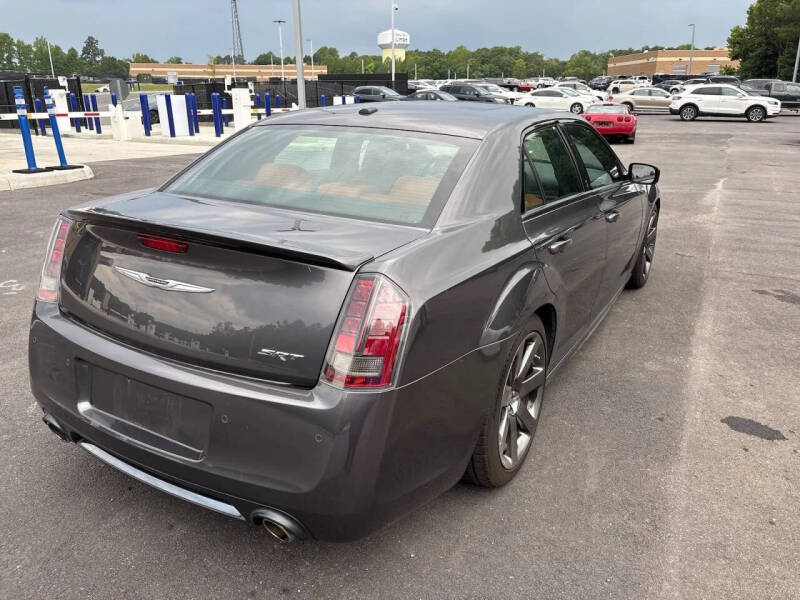 2014 Chrysler 300 SRT8