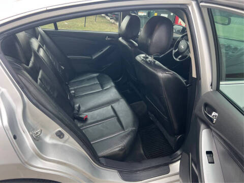 2011 Nissan Altima 3.5 SR