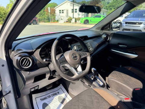 2019 Nissan Kicks SR