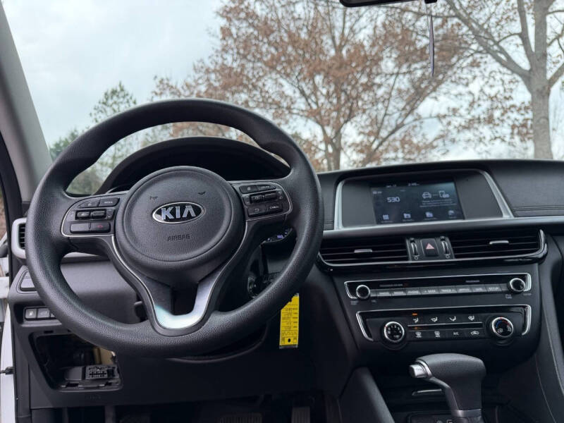2017 Kia Optima LX