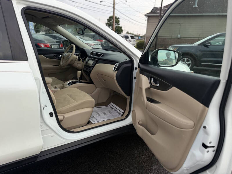 2015 Nissan Rogue SV