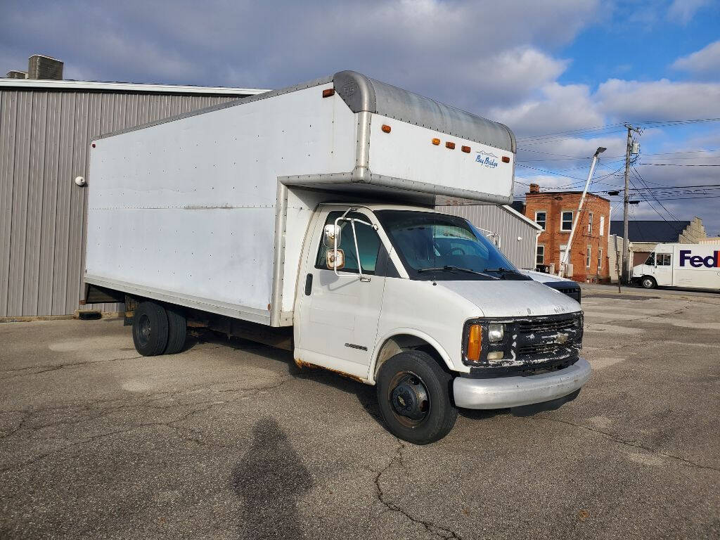 2000 gmc box truck for sale
