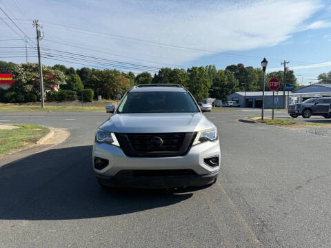 2017 Nissan Pathfinder Platinum