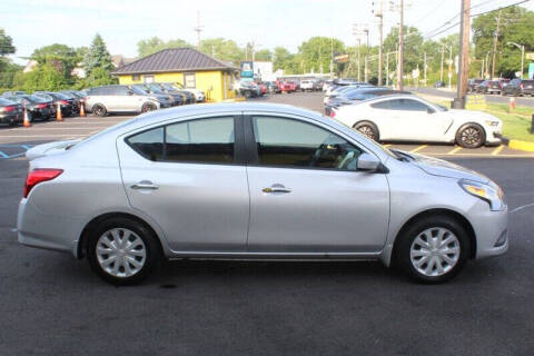 2016 Nissan Versa 1.6 SV