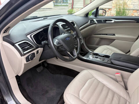 2018 Ford Fusion SE