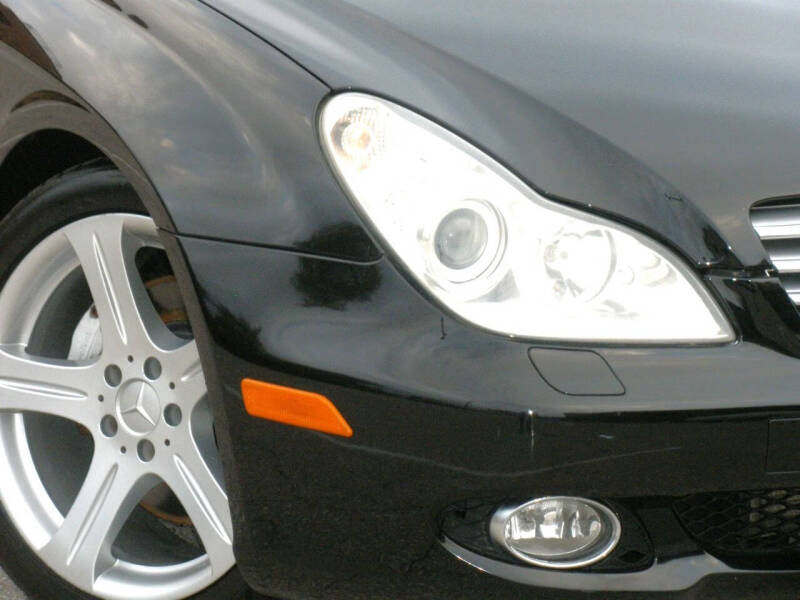 2006 Mercedes Benz CLS 500 photo 2