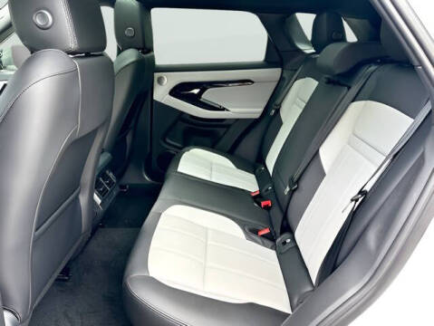 2026 Land Rover Range Rover Evoque P250 Dynamic SE