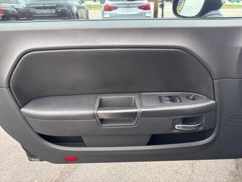 2014 Dodge Challenger SXT Plus