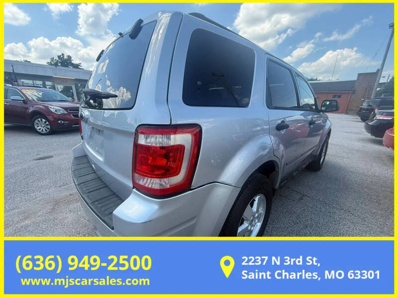 2011 Ford Escape XLT