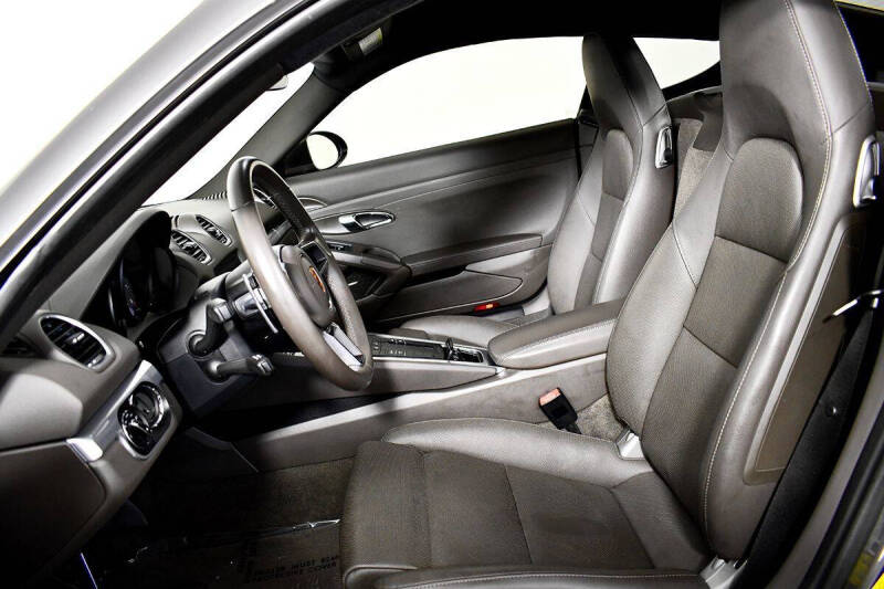 2017 Porsche 718 Cayman S