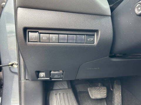 2021 Toyota Venza LE