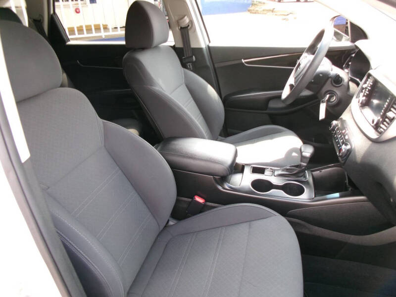 2019 Kia Sorento L