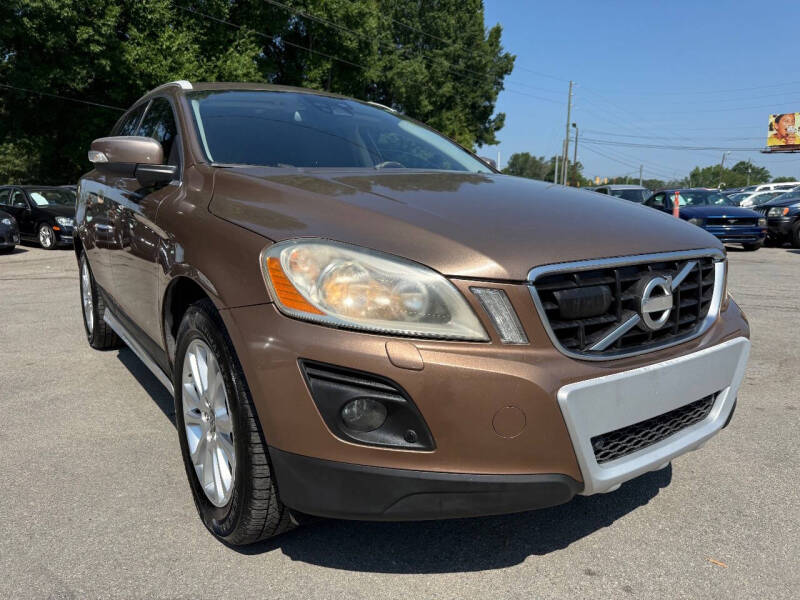 2010 Volvo XC60 R-Design AWD A's photo
