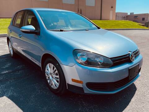 2011 Volkswagen Golf for sale at CROSSROADS AUTO SALES in West Chester PA