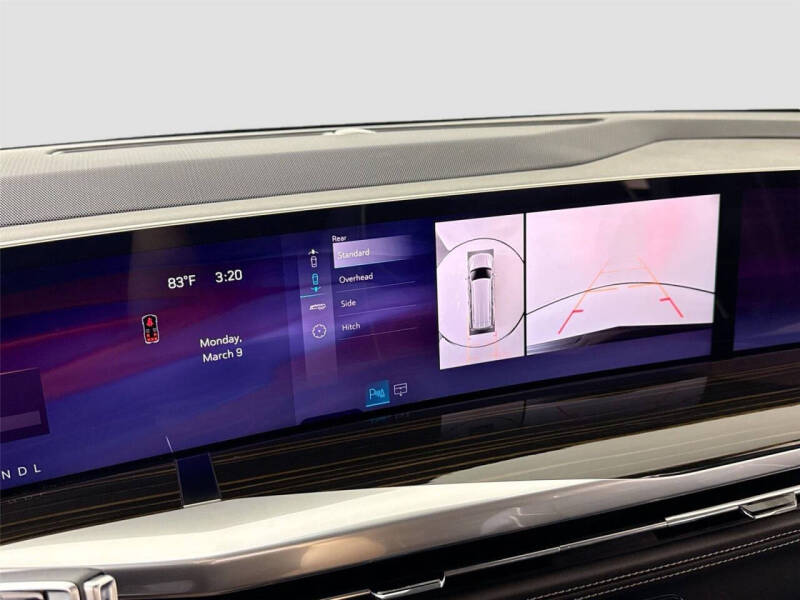 2025 Cadillac Escalade ESV Premium Luxury