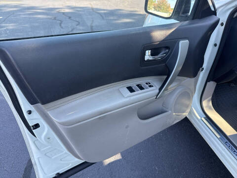 2013 Nissan Rogue SV w/SL Package