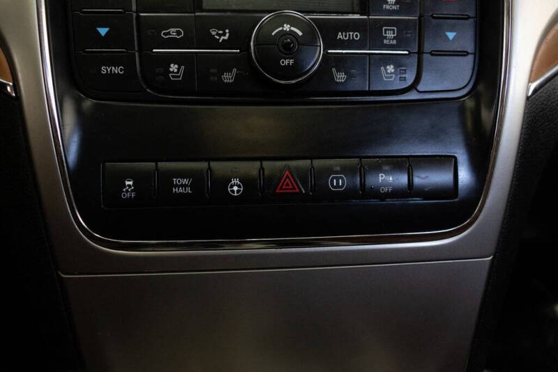 2012 Jeep Grand Cherokee Overland