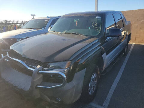 2002 Chevrolet Avalanche for sale at Universal Auto in Bellflower CA