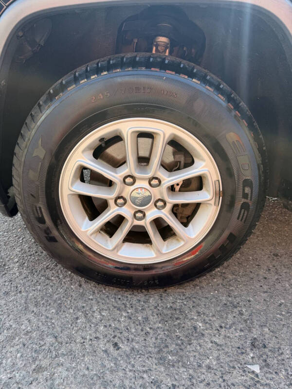 2018 Jeep Grand Cherokee Laredo E